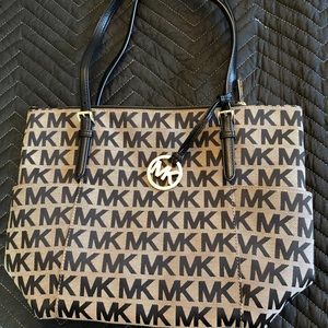 Michael Kors Tote Zip-top cloth
